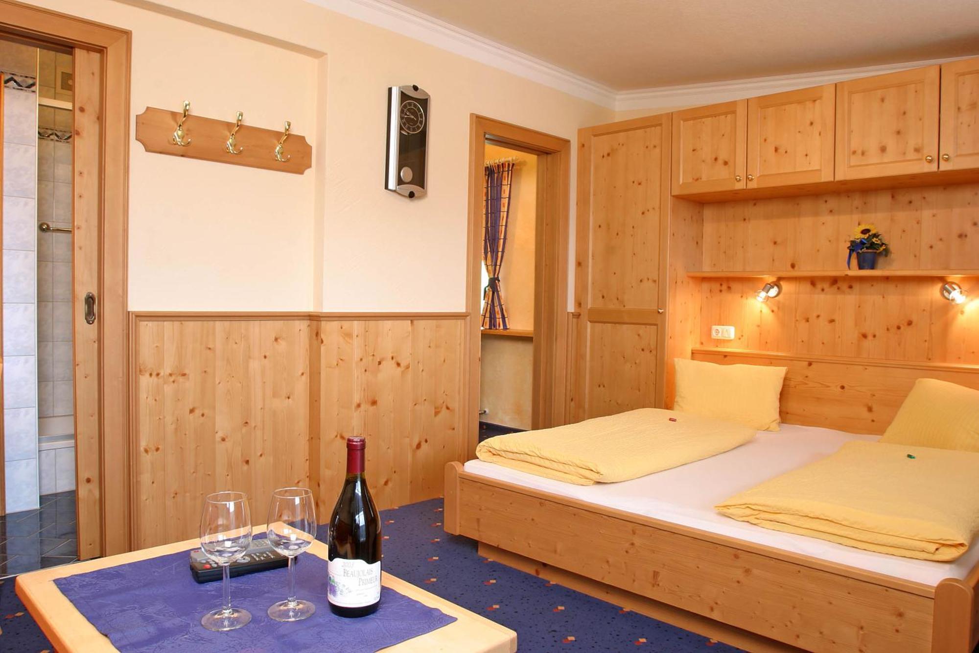 Pension Sonneck Neukirchen am Großvenediger Esterno foto