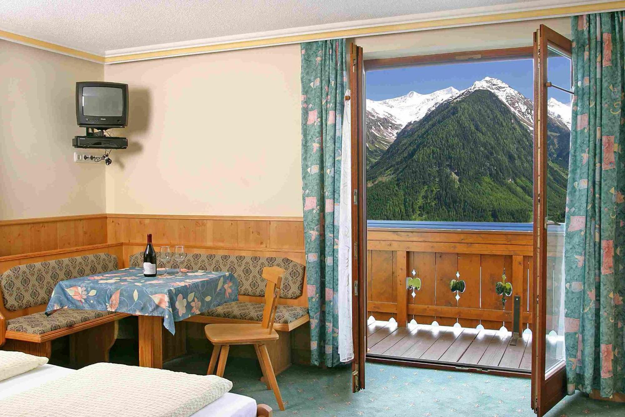 Pension Sonneck Neukirchen am Großvenediger Esterno foto